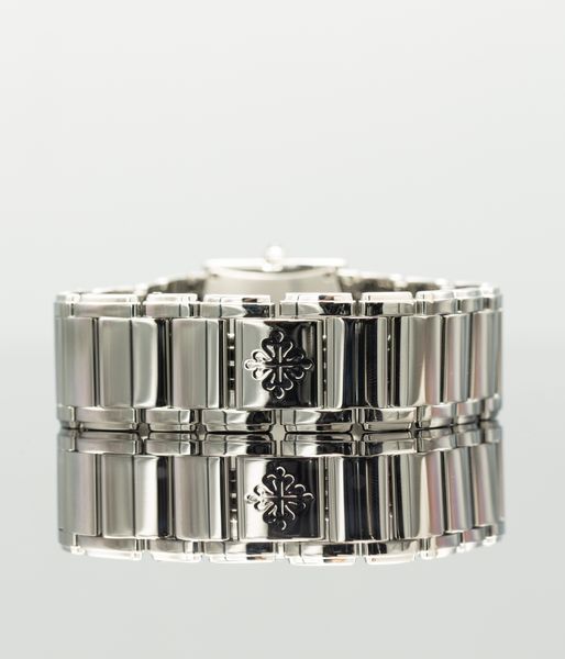 Patek Philippe Twenty-4 4910/10A-011